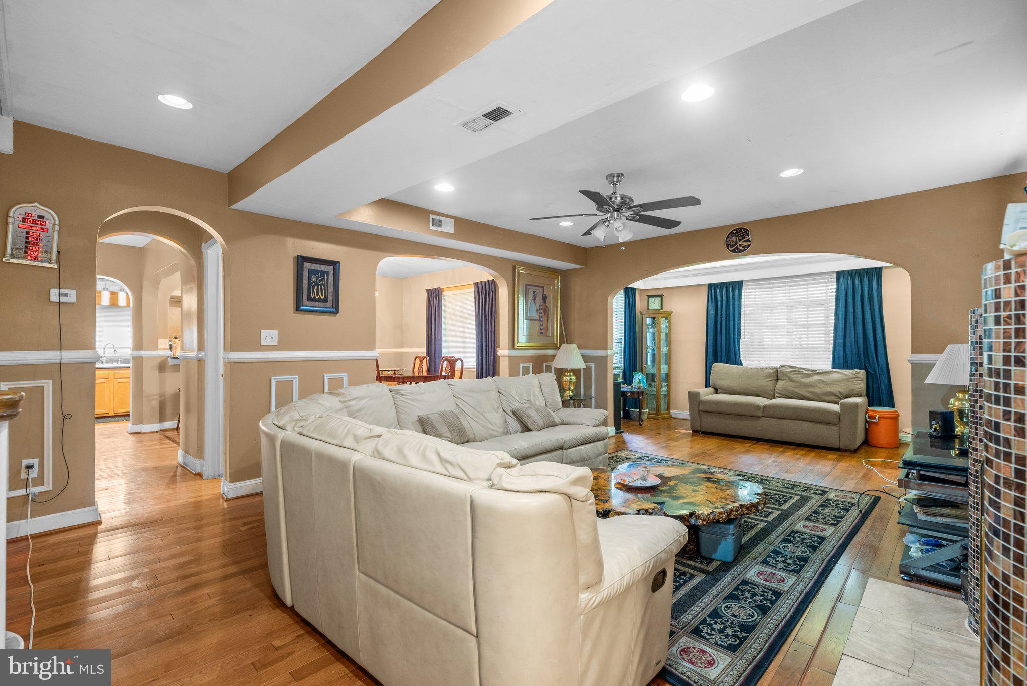 3405 Dennlyn Road Baltimore, MD 21215 - Photo 6 of 53