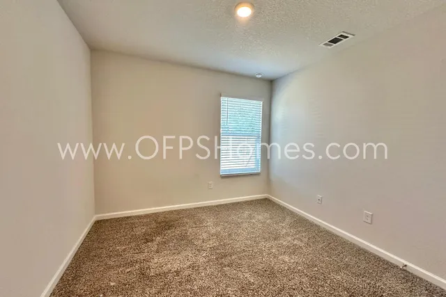 $1,750 | 3125 Van Day Way, Crestview, FL 32539