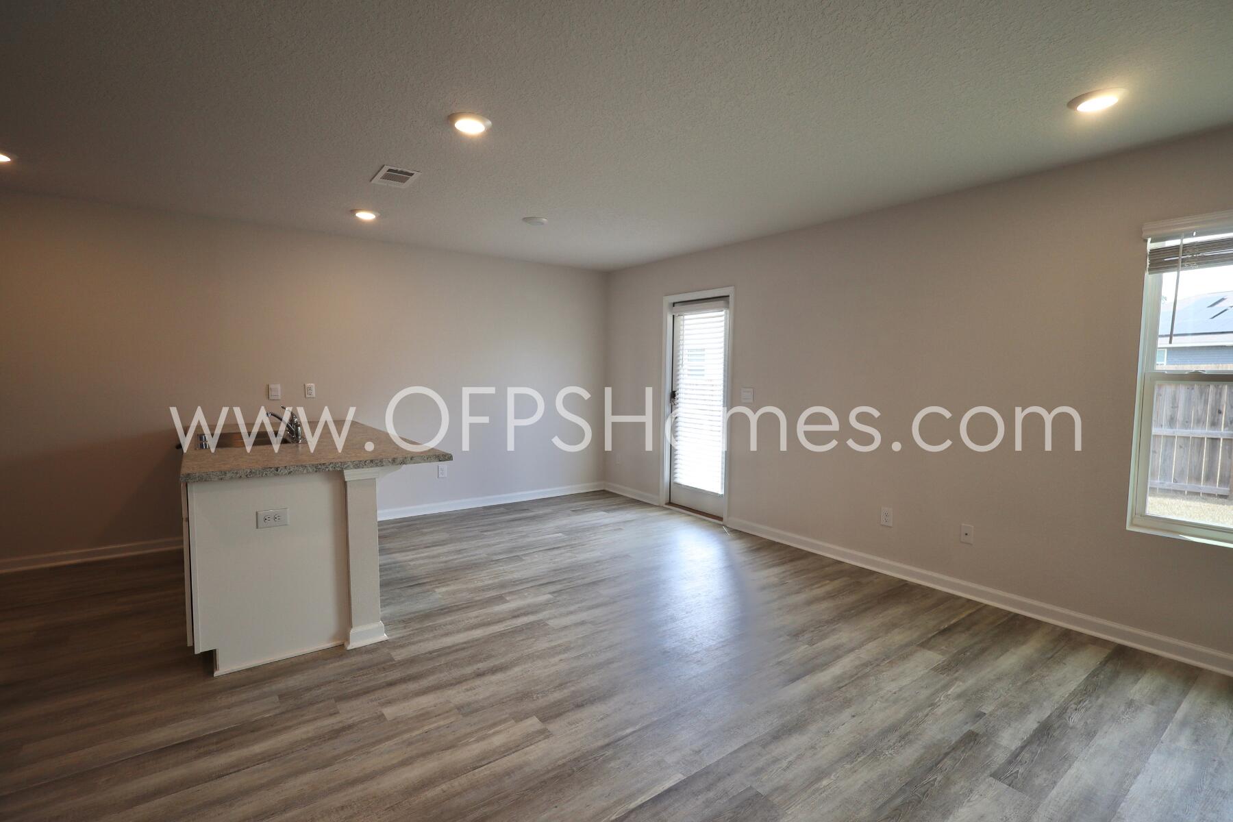 3125 Van Day Way Crestview, FL 32539 - Photo 8 of 24 8