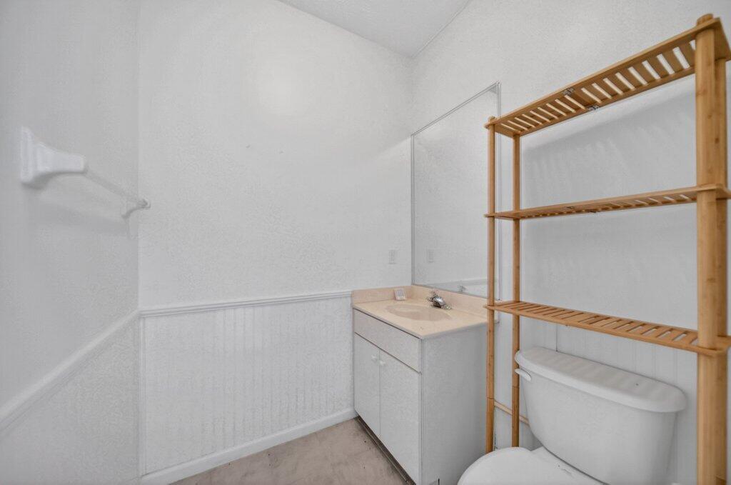 612 Southeast 6th Street Stuart, FL 34994 - Photo 19 of 50 cabanabath1.jpg-SMALL