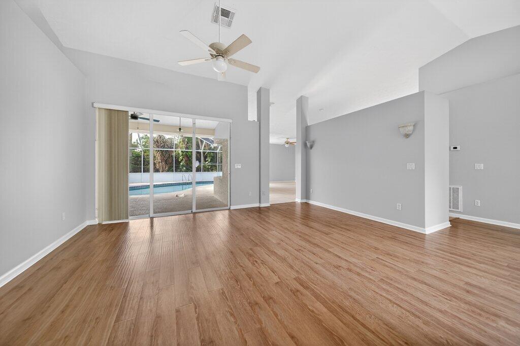 612 Southeast 6th Street Stuart, FL 34994 - Photo 32 of 50 living1.jpg-SMALL