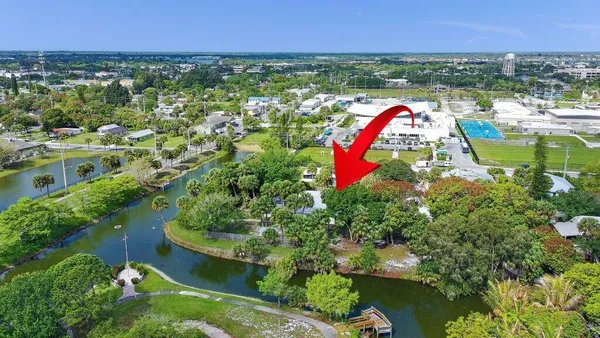 $800,000 | 612 Southeast 6th Street, Stuart, FL 34994