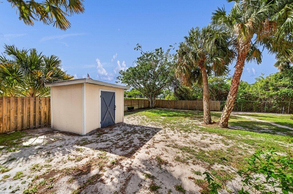 612 Southeast 6th Street Stuart, FL 34994 - Photo 43 of 50 shed1.jpg-SMALL