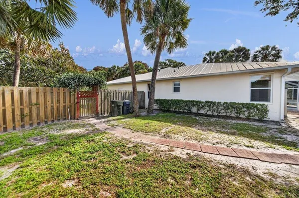 $800,000 | 612 Southeast 6th Street, Stuart, FL 34994