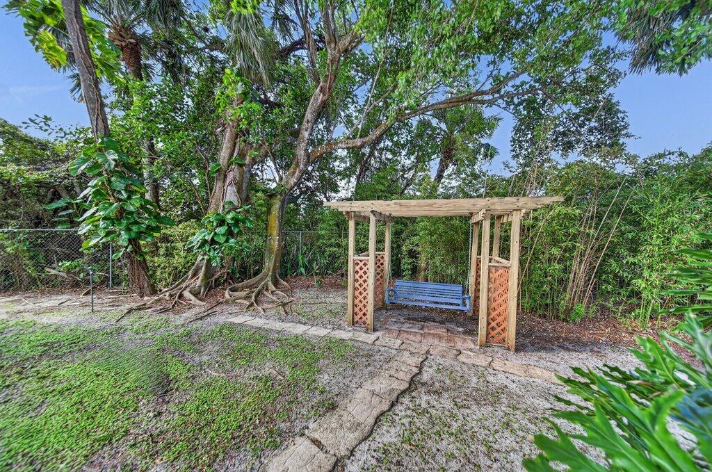 612 Southeast 6th Street Stuart, FL 34994 - Photo 46 of 50 exterior2.jpg-SMALL