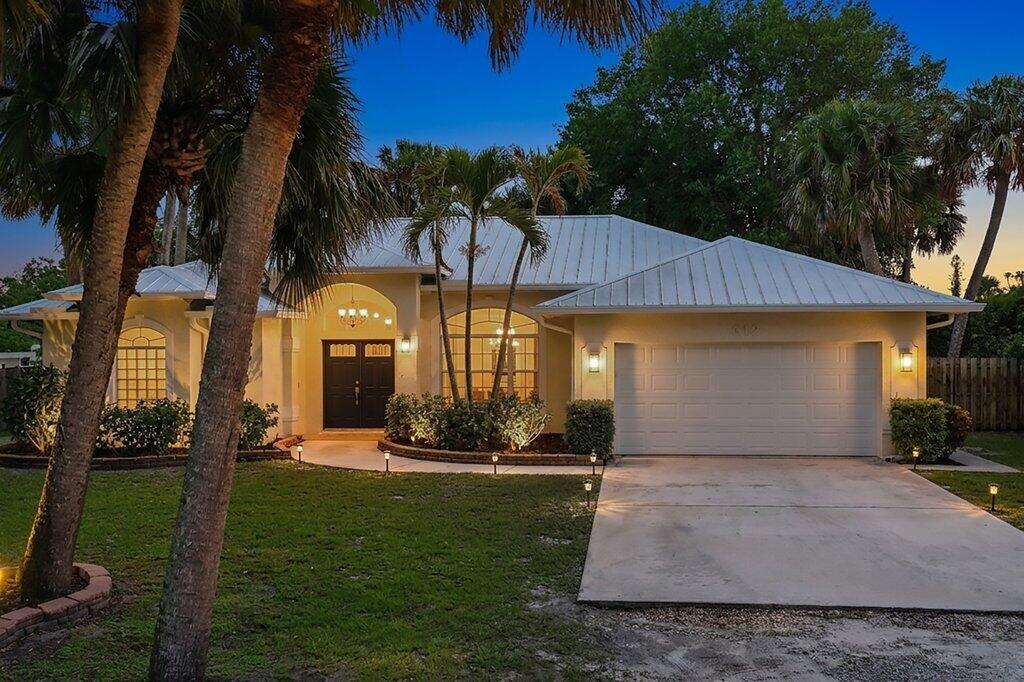 612 Southeast 6th Street Stuart, FL 34994 - Photo 50 of 50 twilight.jpg-SMALL