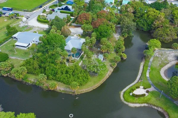 $800,000 | 612 Southeast 6th Street, Stuart, FL 34994