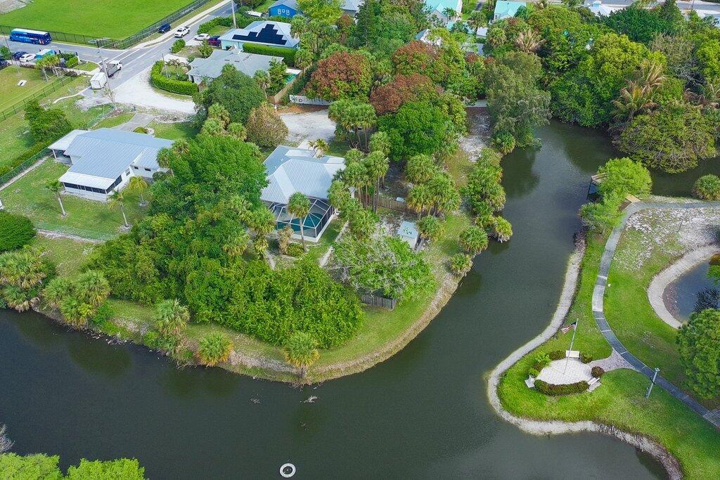 612 Southeast 6th Street Stuart, FL 34994 - Photo 10 of 50 aerial4.jpg-SMALL