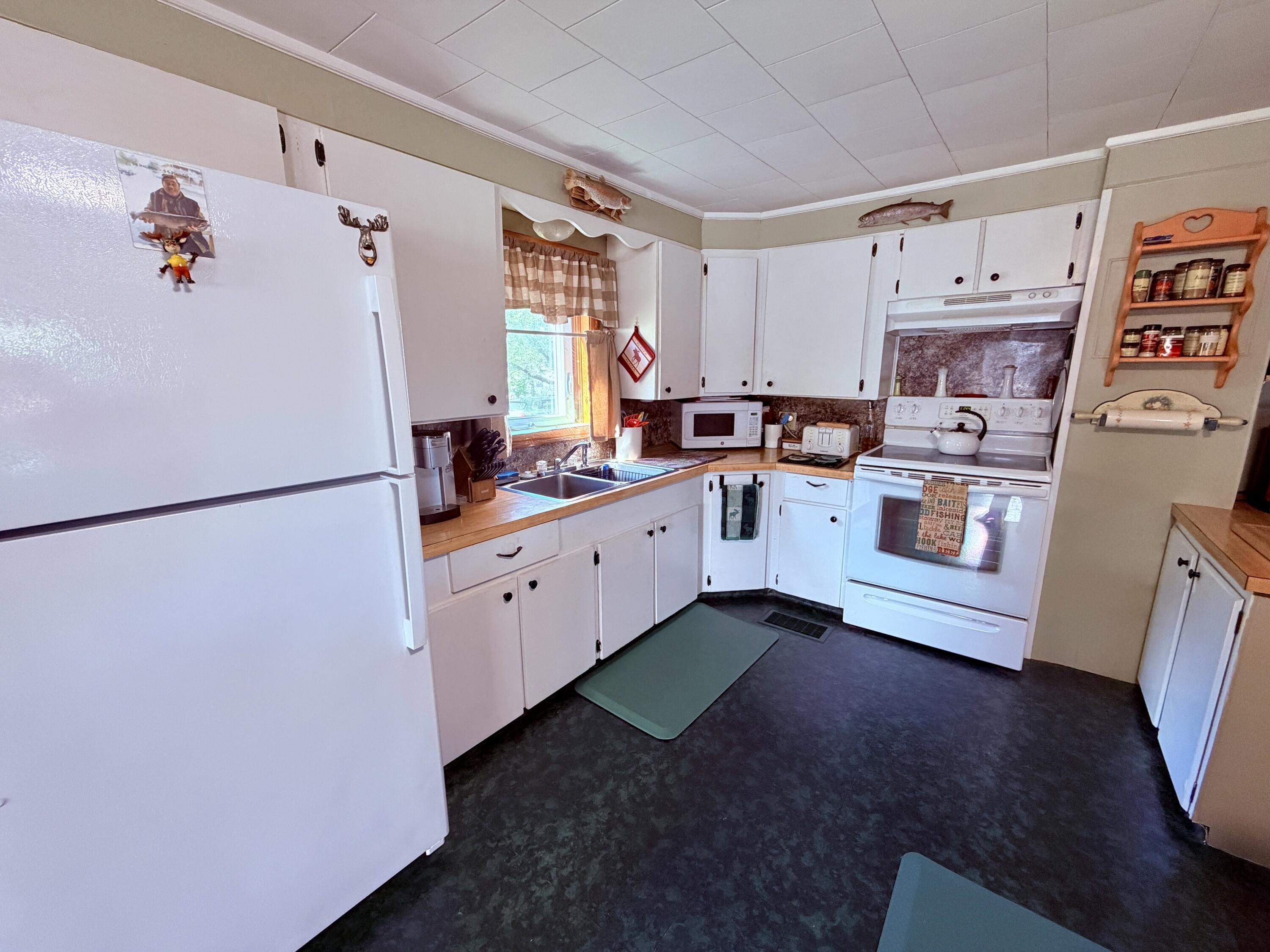 426 Martin Road Sinclair, ME 04779 - Photo 7 of 17 Kitchen