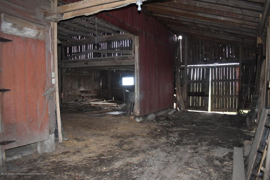 6512 South County Line Road Perrinton, MI 48871 - Photo 35 of 38 1863039-34.JPG