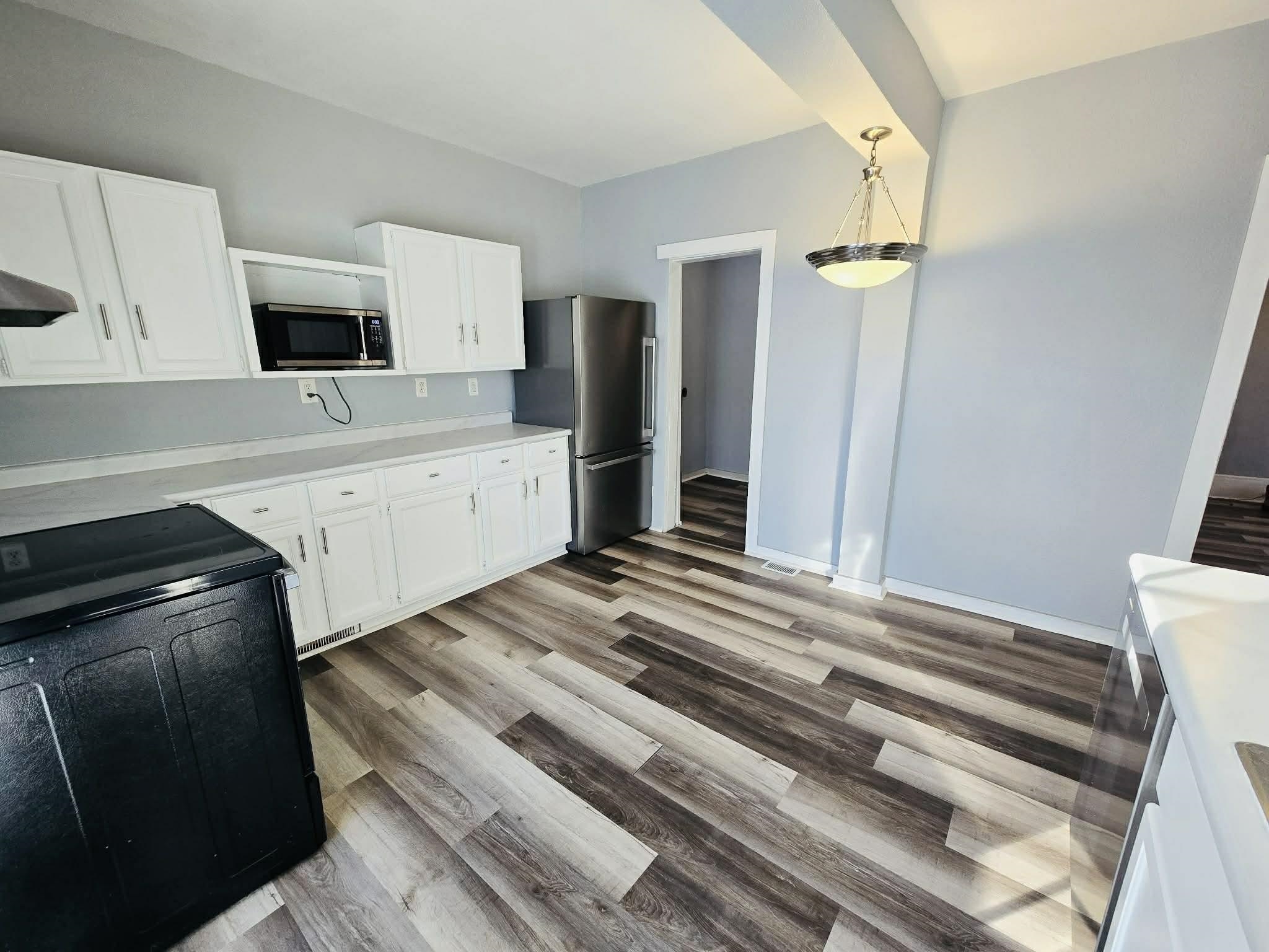 1135 Logan Avenue Sheboygan, WI 53083 - Photo 15 of 35