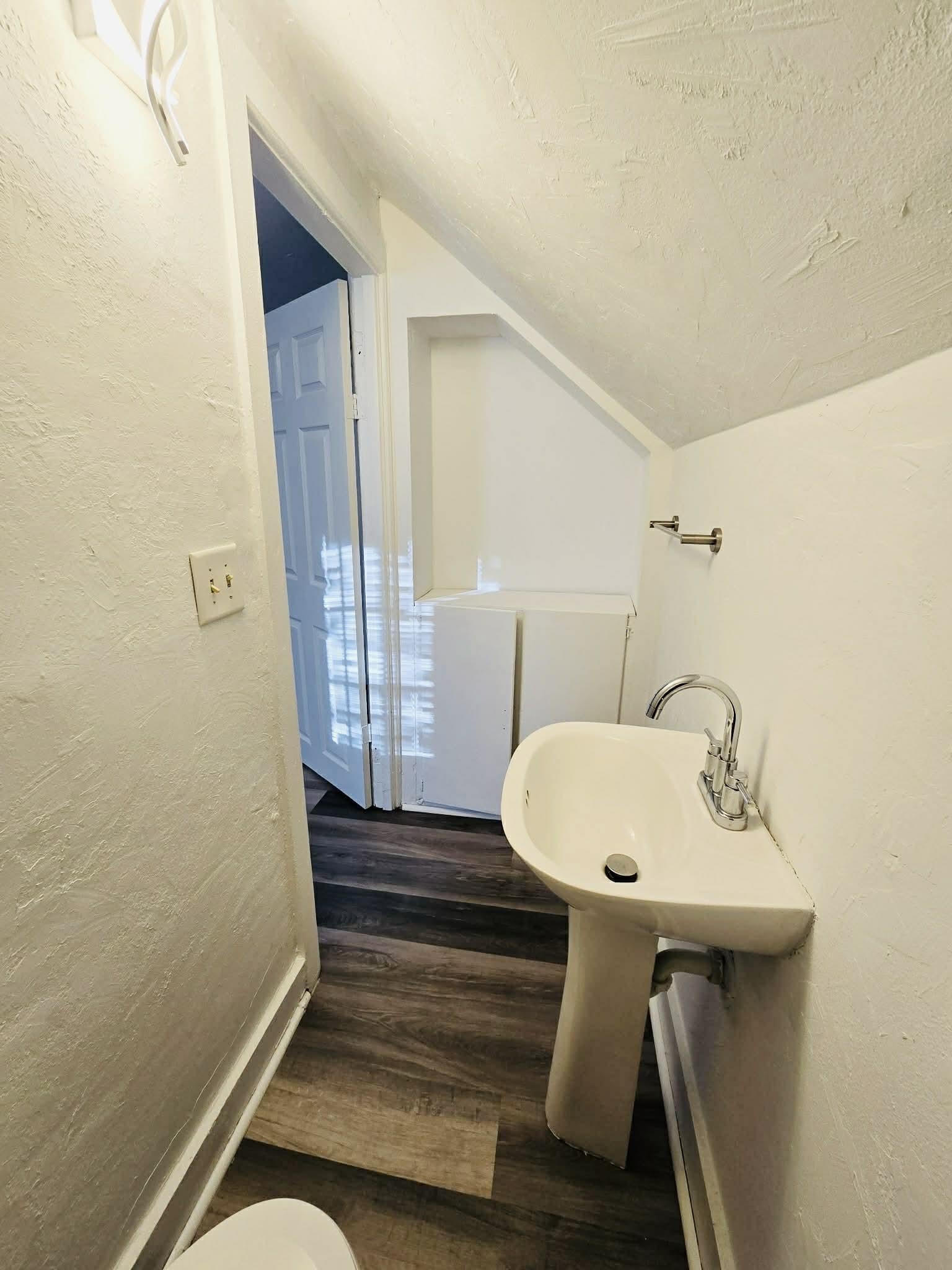 1135 Logan Avenue Sheboygan, WI 53083 - Photo 31 of 35