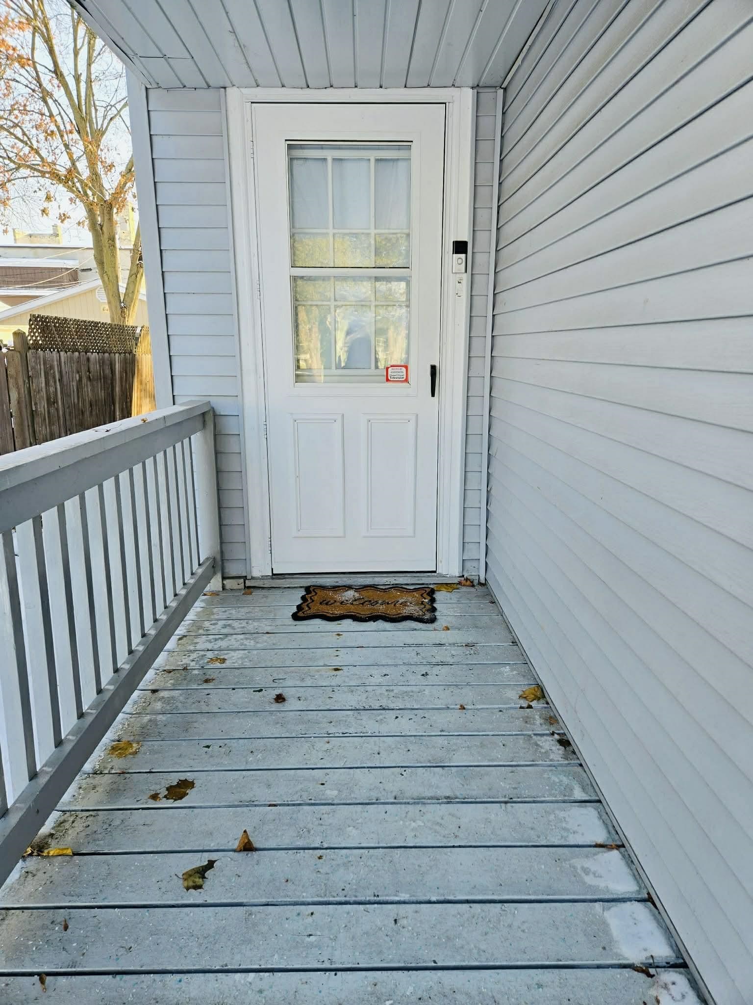 1135 Logan Avenue Sheboygan, WI 53083 - Photo 4 of 35