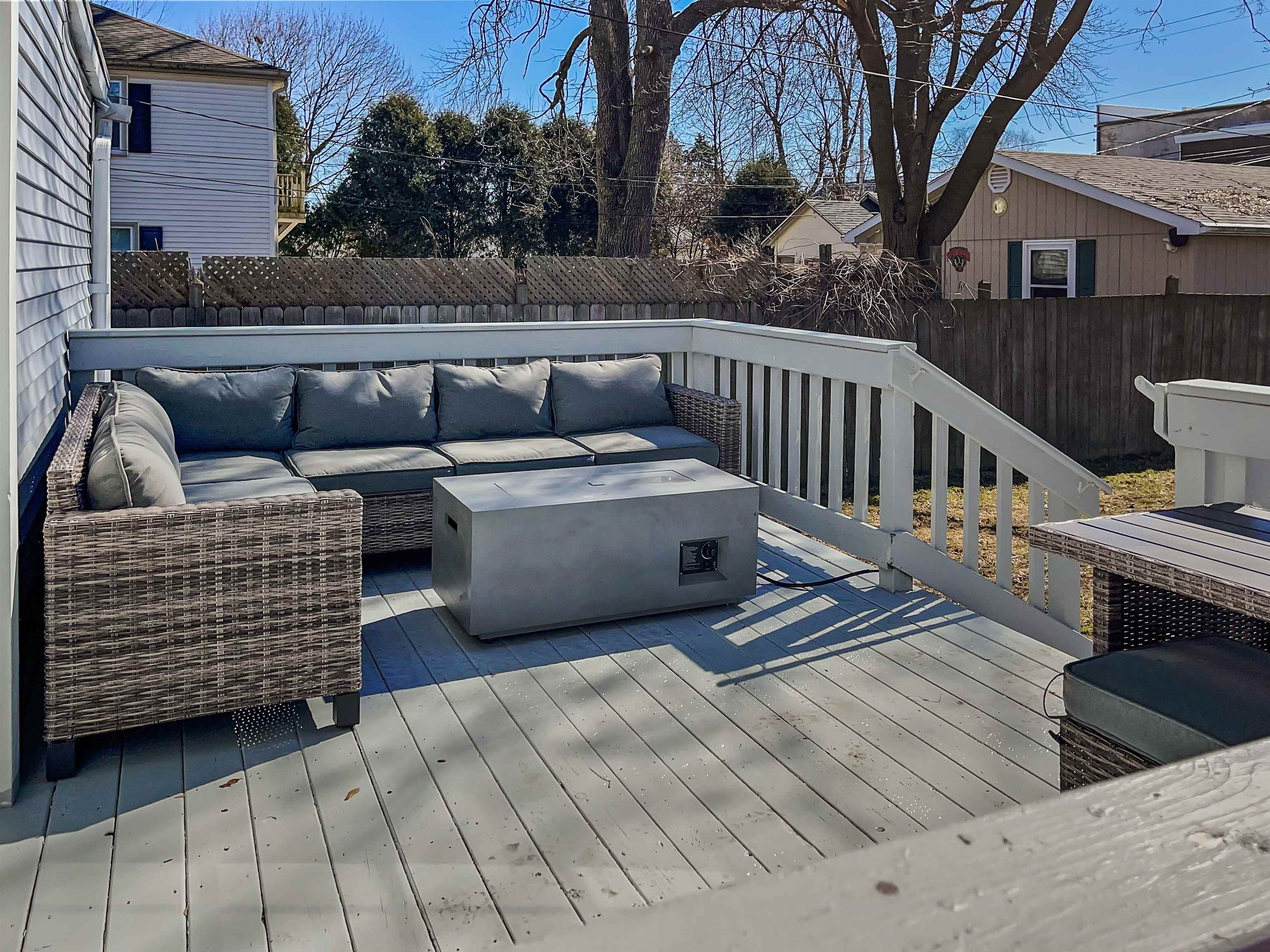 1135 Logan Avenue Sheboygan, WI 53083 - Photo 6 of 43