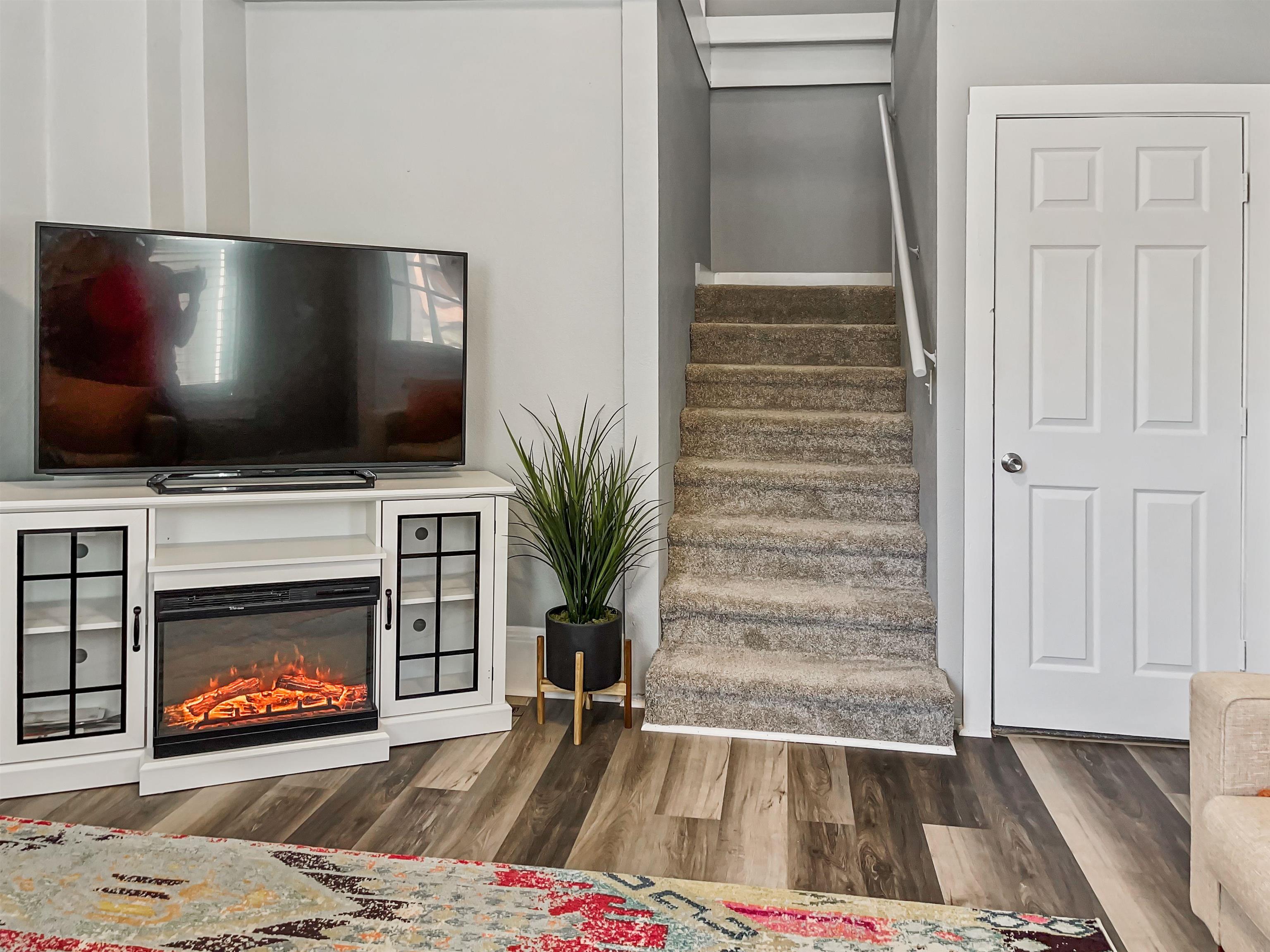 1135 Logan Avenue Sheboygan, WI 53083 - Photo 10 of 43