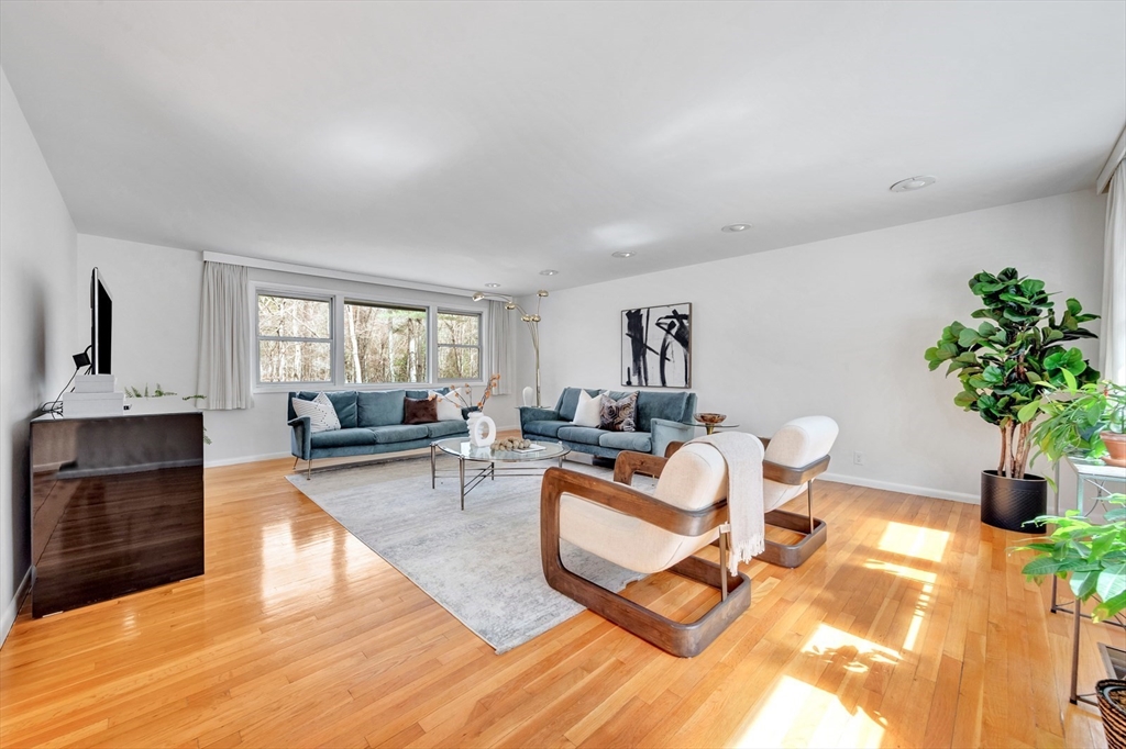 85 The Valley Road Concord, MA 01742 - Photo 19 of 40