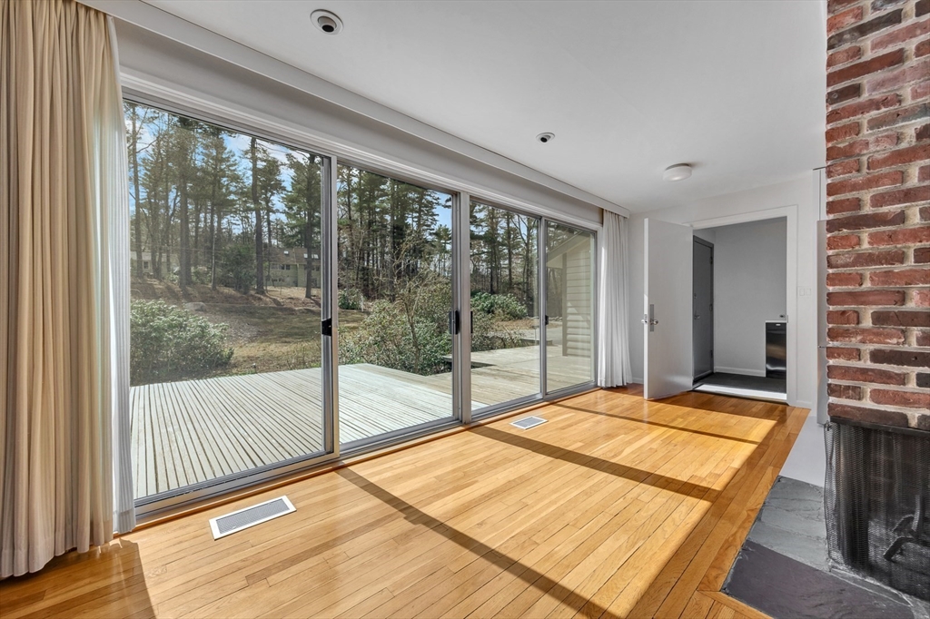 85 The Valley Road Concord, MA 01742 - Photo 3 of 40