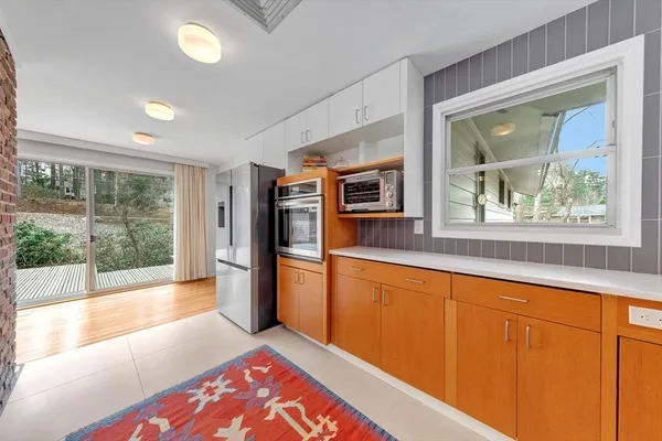 $1,595,000 | 85 The Valley Road, Concord, MA 01742