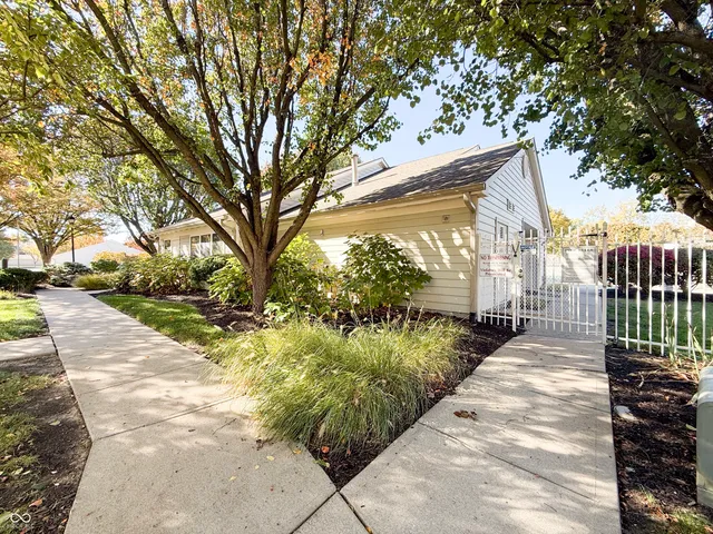 $258,000 | 946 Lenox Lane, Unit 104, Carmel, IN 46032