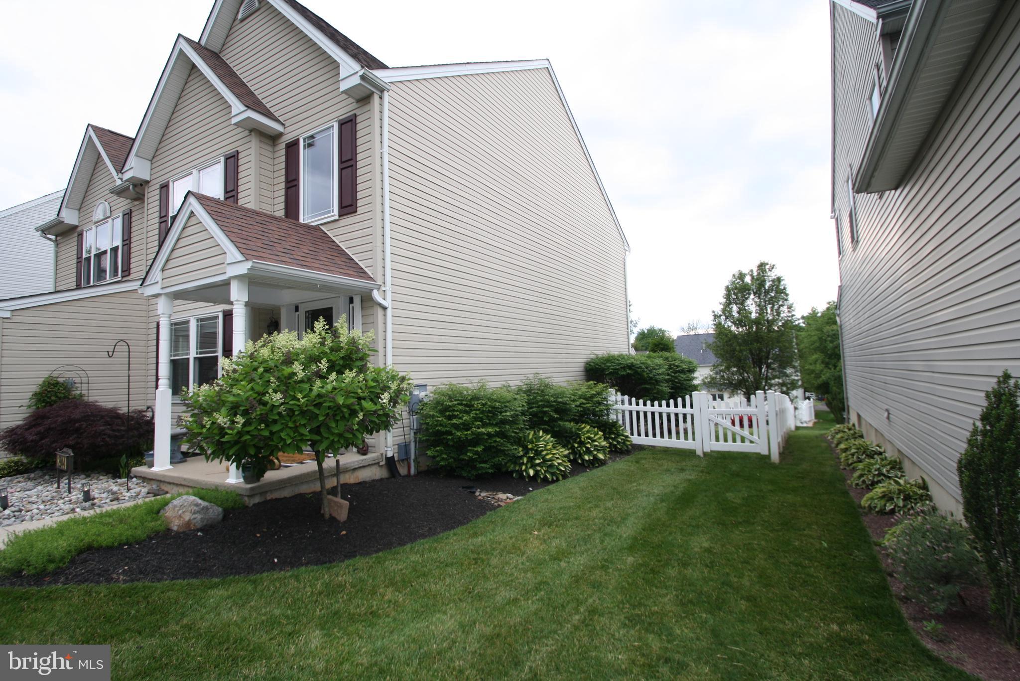 2844 Lee Drive Jamison, PA 18929 - Photo 31 of 33 Side of House