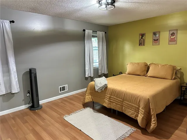 $2,500 | 1082 Mt Hope Avenue, Unit UN47, Rochester, NY 14620