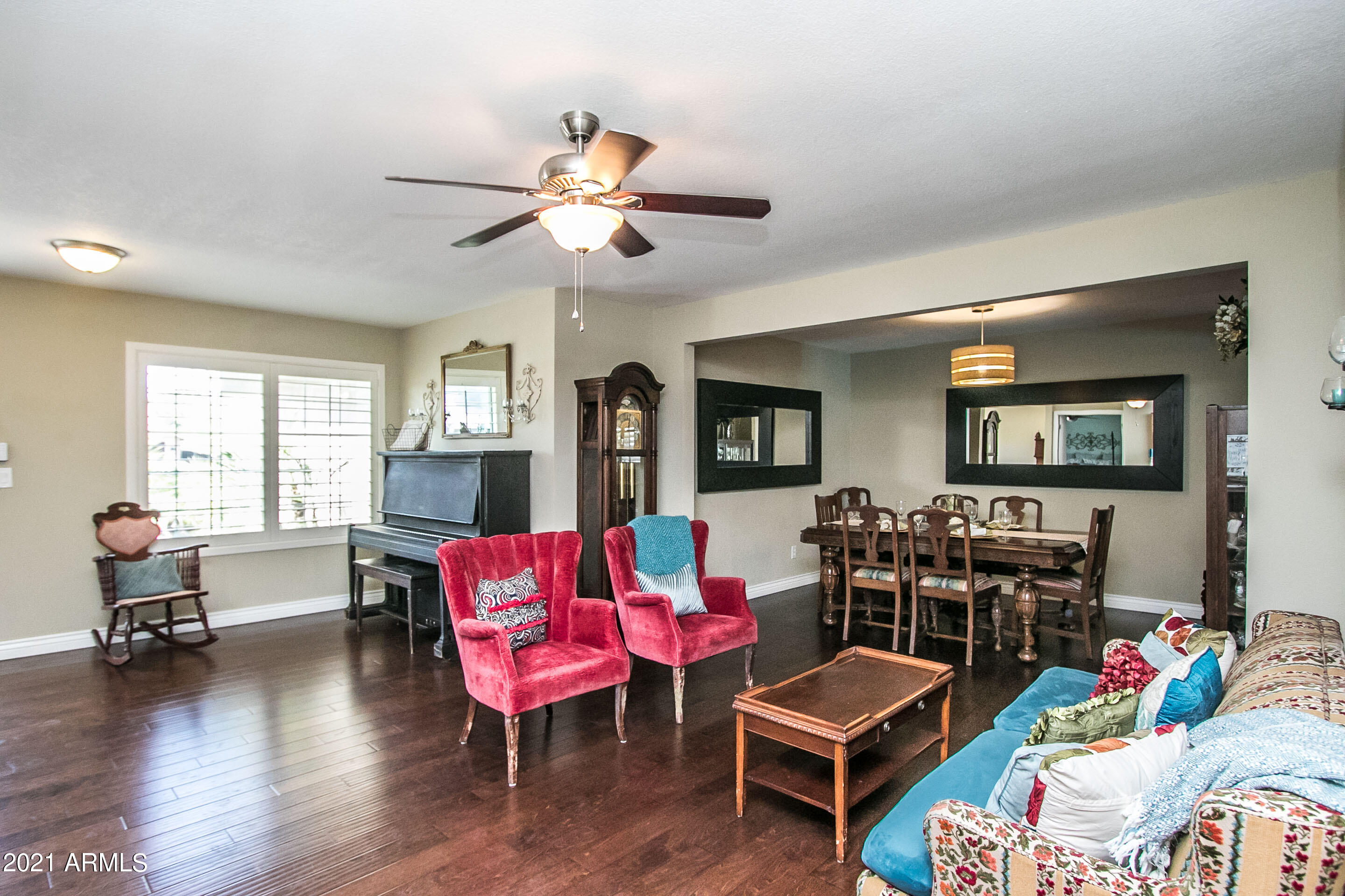 4518 East Hearn Road Phoenix, AZ 85032 - Photo 5 of 30 Hearn Rd-5