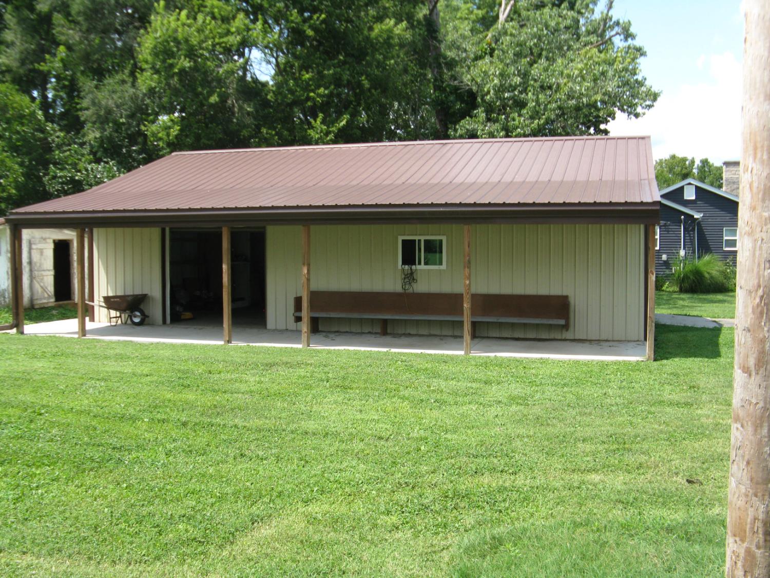 511 5th Street Rising Sun, IN 47040 - Photo 4 of 17 39x24 Pole Barn with concrete floor and 2 doors