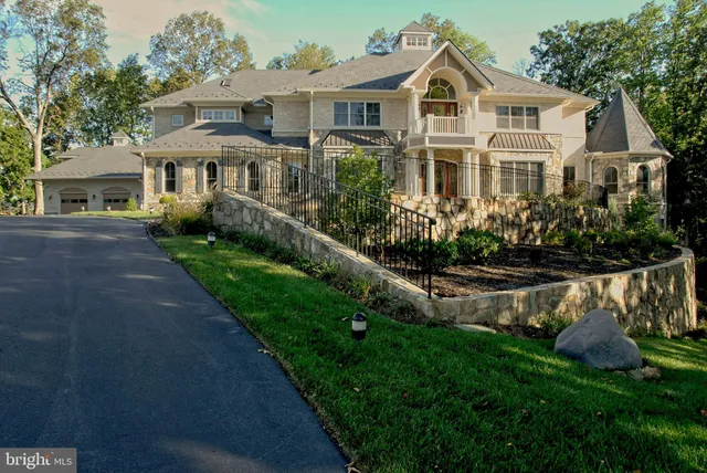 $3,000,000 | 40436 Beacon Hill Drive, Leesburg, VA 20176