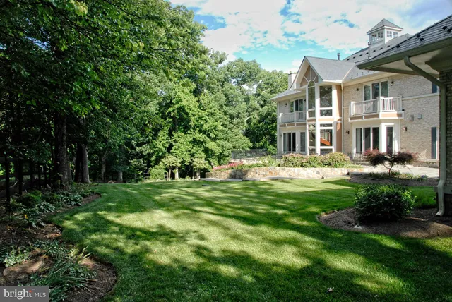 $3,000,000 | 40436 Beacon Hill Drive, Leesburg, VA 20176