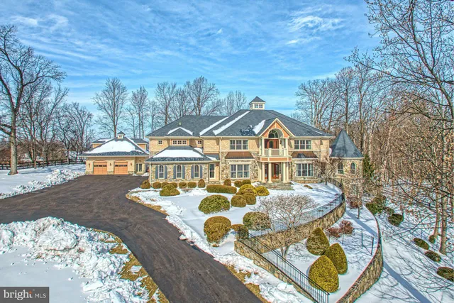 $3,000,000 | 40436 Beacon Hill Drive, Leesburg, VA 20176