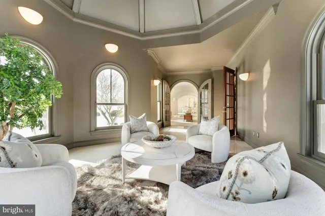 $3,000,000 | 40436 Beacon Hill Drive, Leesburg, VA 20176