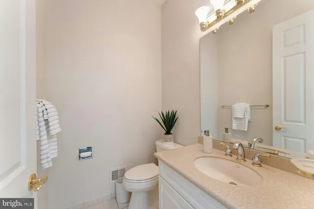 $3,000,000 | 40436 Beacon Hill Drive, Leesburg, VA 20176