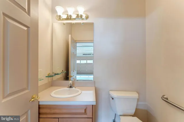 $3,000,000 | 40436 Beacon Hill Drive, Leesburg, VA 20176