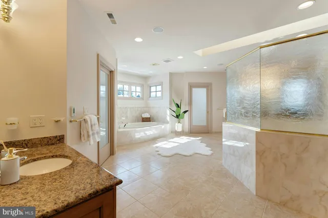 $3,000,000 | 40436 Beacon Hill Drive, Leesburg, VA 20176