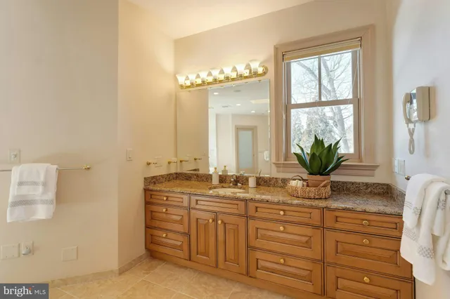 $3,000,000 | 40436 Beacon Hill Drive, Leesburg, VA 20176