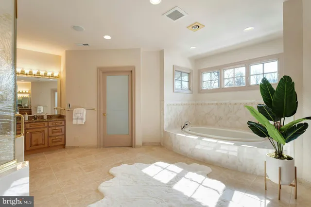 $3,000,000 | 40436 Beacon Hill Drive, Leesburg, VA 20176