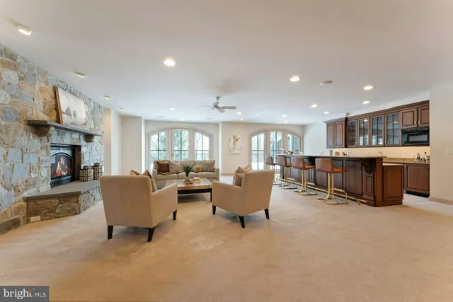 $3,000,000 | 40436 Beacon Hill Drive, Leesburg, VA 20176