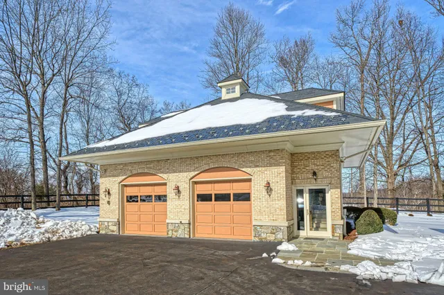 $3,000,000 | 40436 Beacon Hill Drive, Leesburg, VA 20176