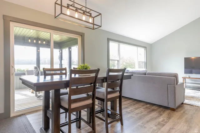 $599,990 | 63397 Mulberry Road, South Bend, IN 46614