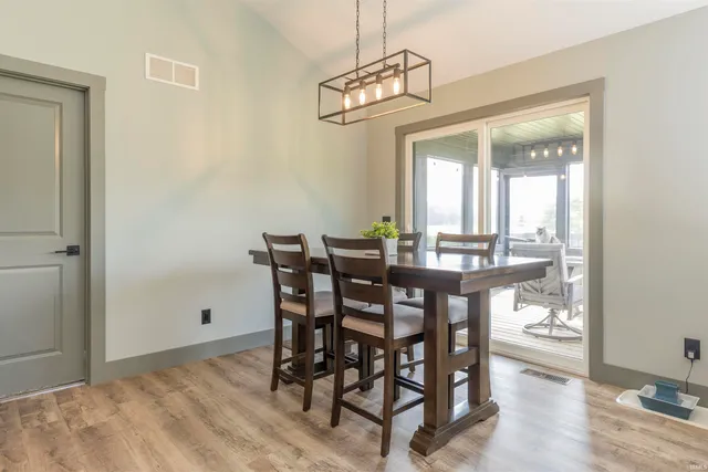 $599,990 | 63397 Mulberry Road, South Bend, IN 46614