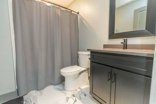 $599,990 | 63397 Mulberry Road, South Bend, IN 46614