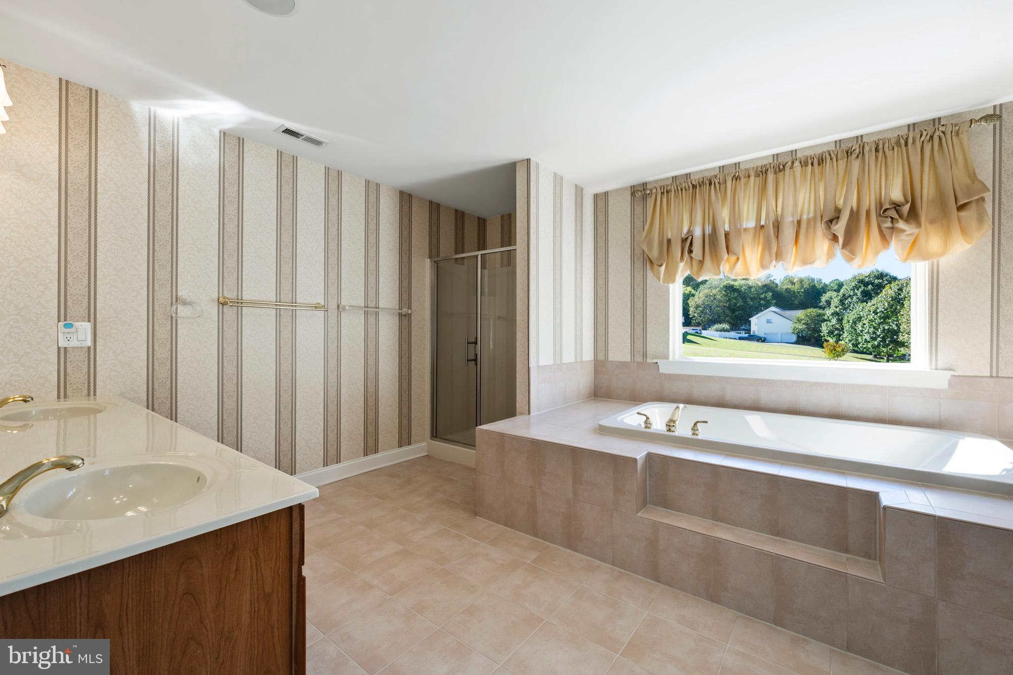 3300 Lancer Court Dunkirk, MD 20754 - Photo 47 of 89 Primary bathroom