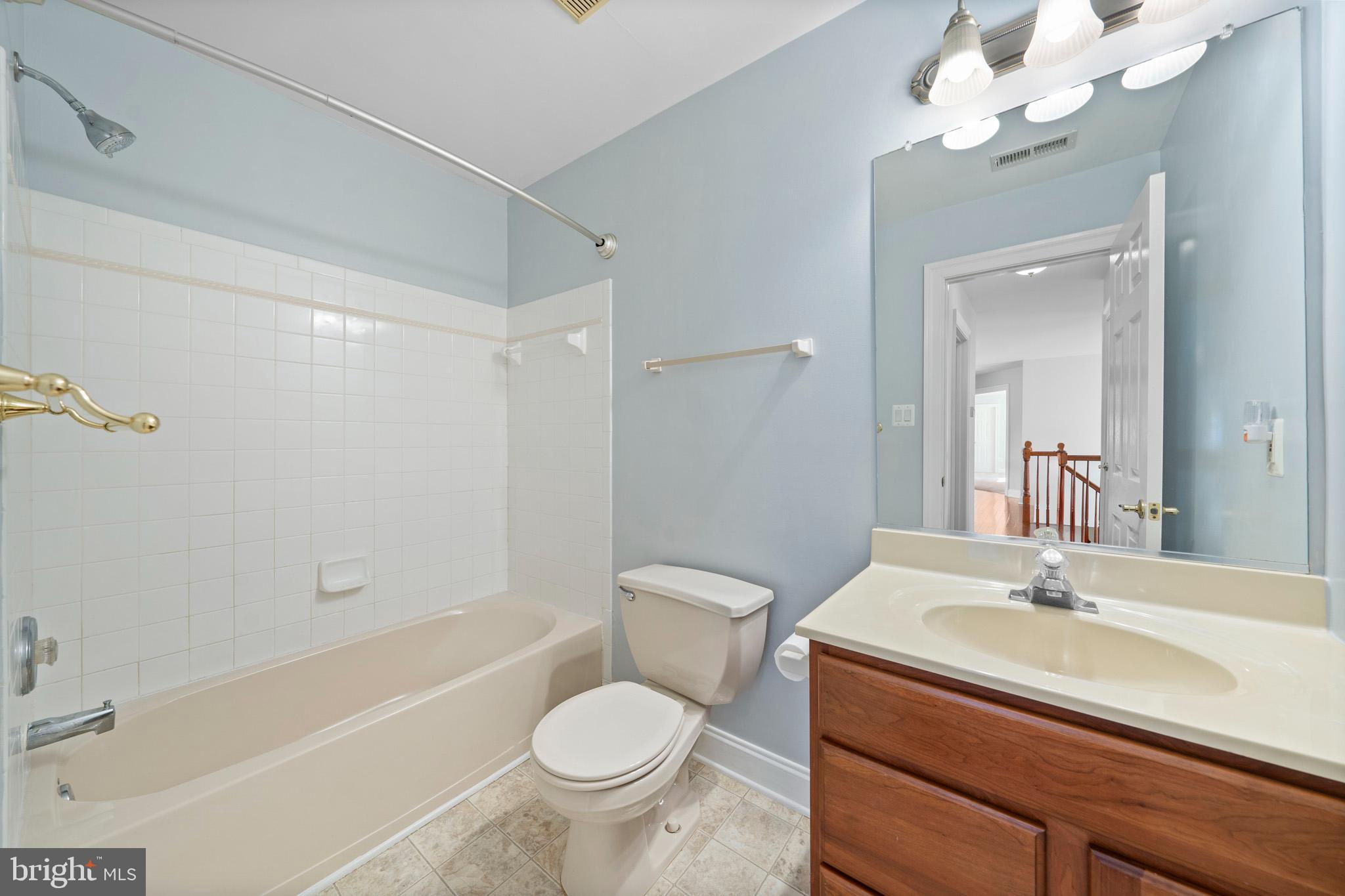 3300 Lancer Court Dunkirk, MD 20754 - Photo 58 of 89 Upper level hallway bath