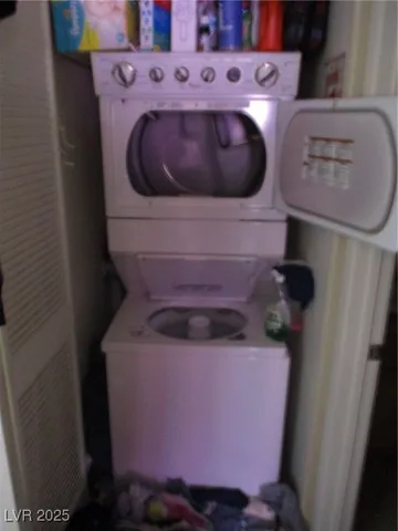 $190,000 | 3318 North Decatur Boulevard, Unit 1044, Las Vegas, NV 89130