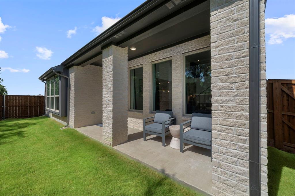 9301 Shadow Trail Little Elm, TX 75068 - Photo 8 of 10