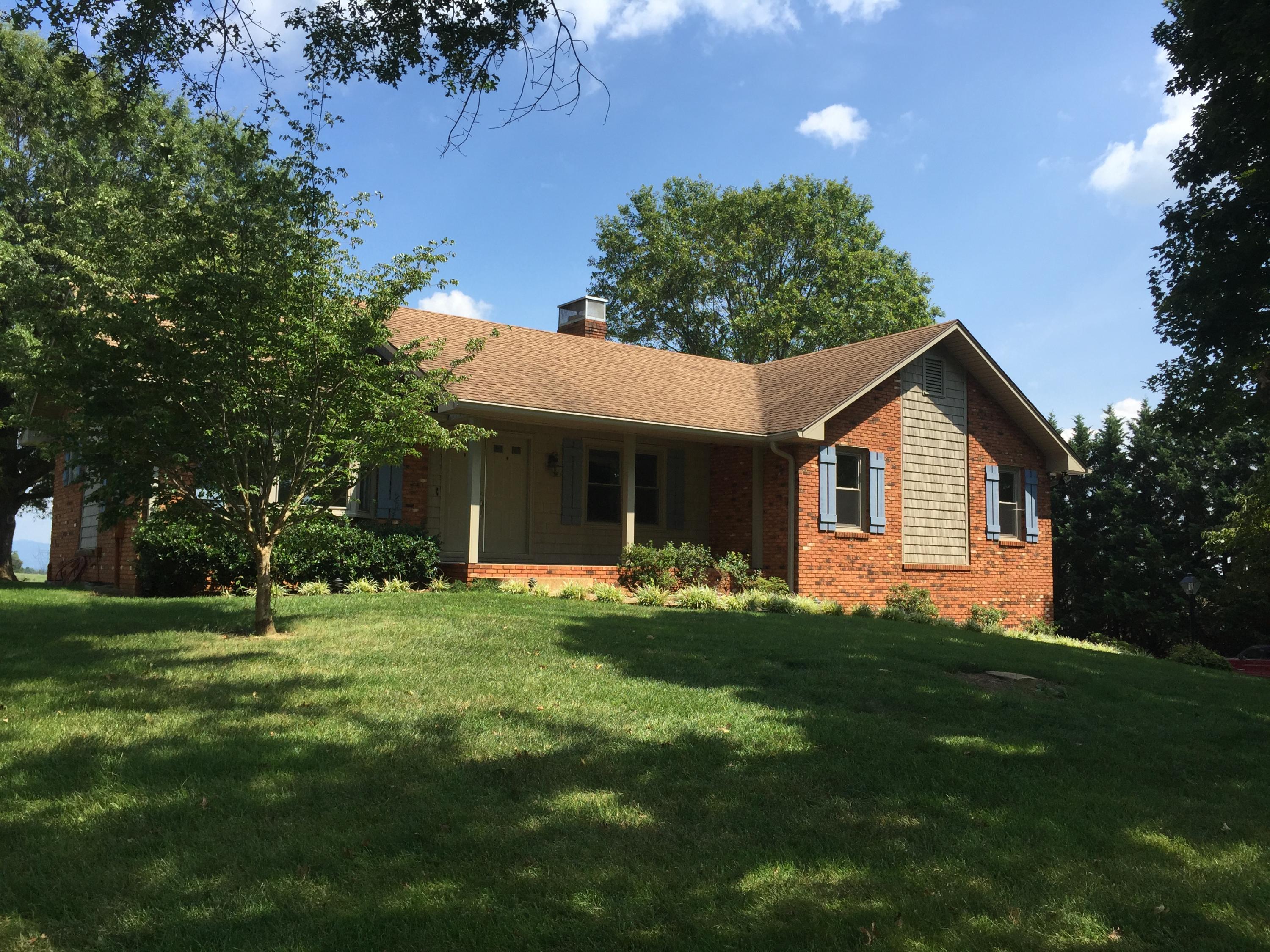 262 Farmers Road Fincastle, VA 24090 - Photo 1 of 38 FRONT