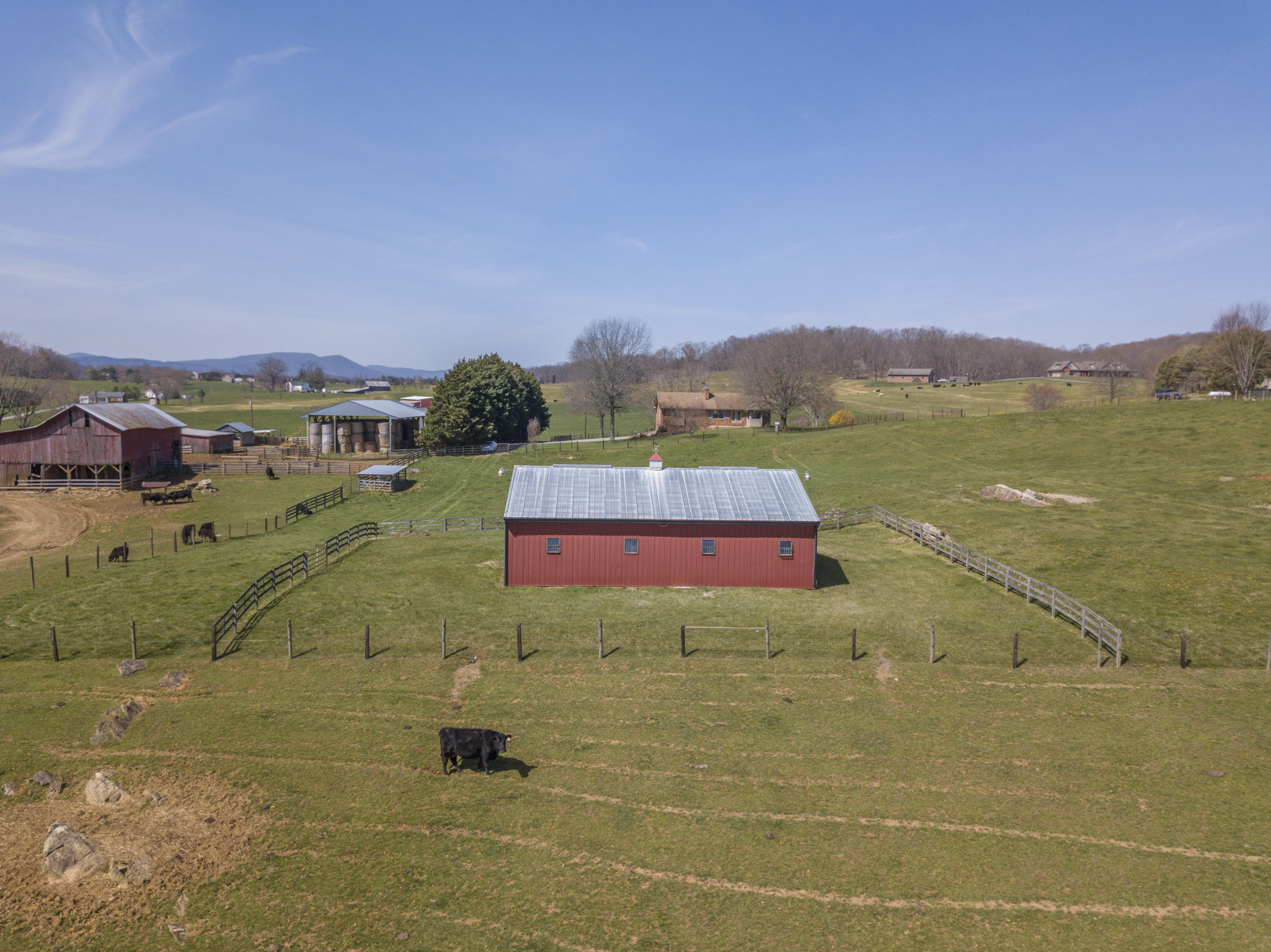262 Farmers Road Fincastle, VA 24090 - Photo 34 of 38 Farmers3 Barn rear