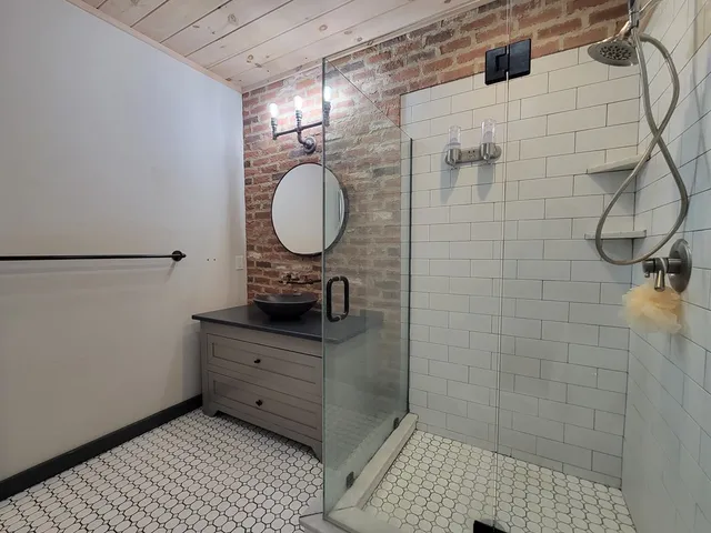 $1,600 | 550 East Main Street, Unit 2, Blue Ridge, GA 30513