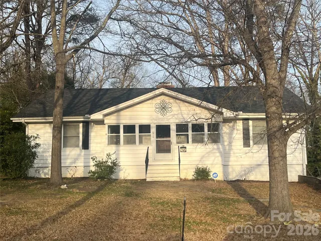 $325,000 | 610 Washington Street, Cramerton, NC 28032