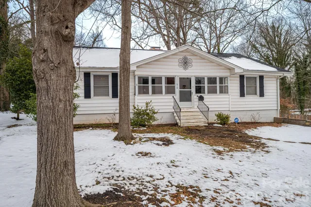 $325,000 | 610 Washington Street, Cramerton, NC 28032